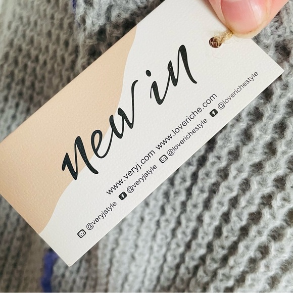 New In Colorful Trim Pullover Crew Neck Sweater- Size Large- NWT - Picture 12 of 12